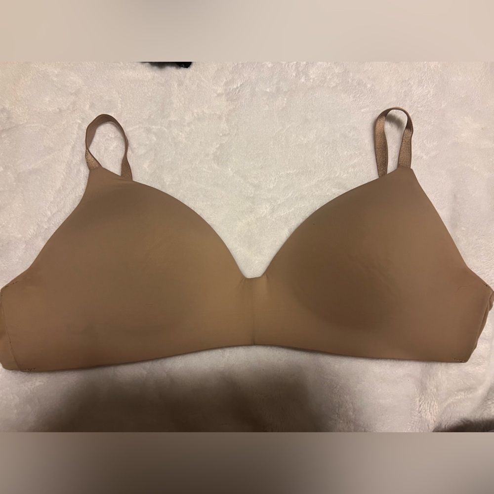 Victorias Secret Seamless Tan Bra